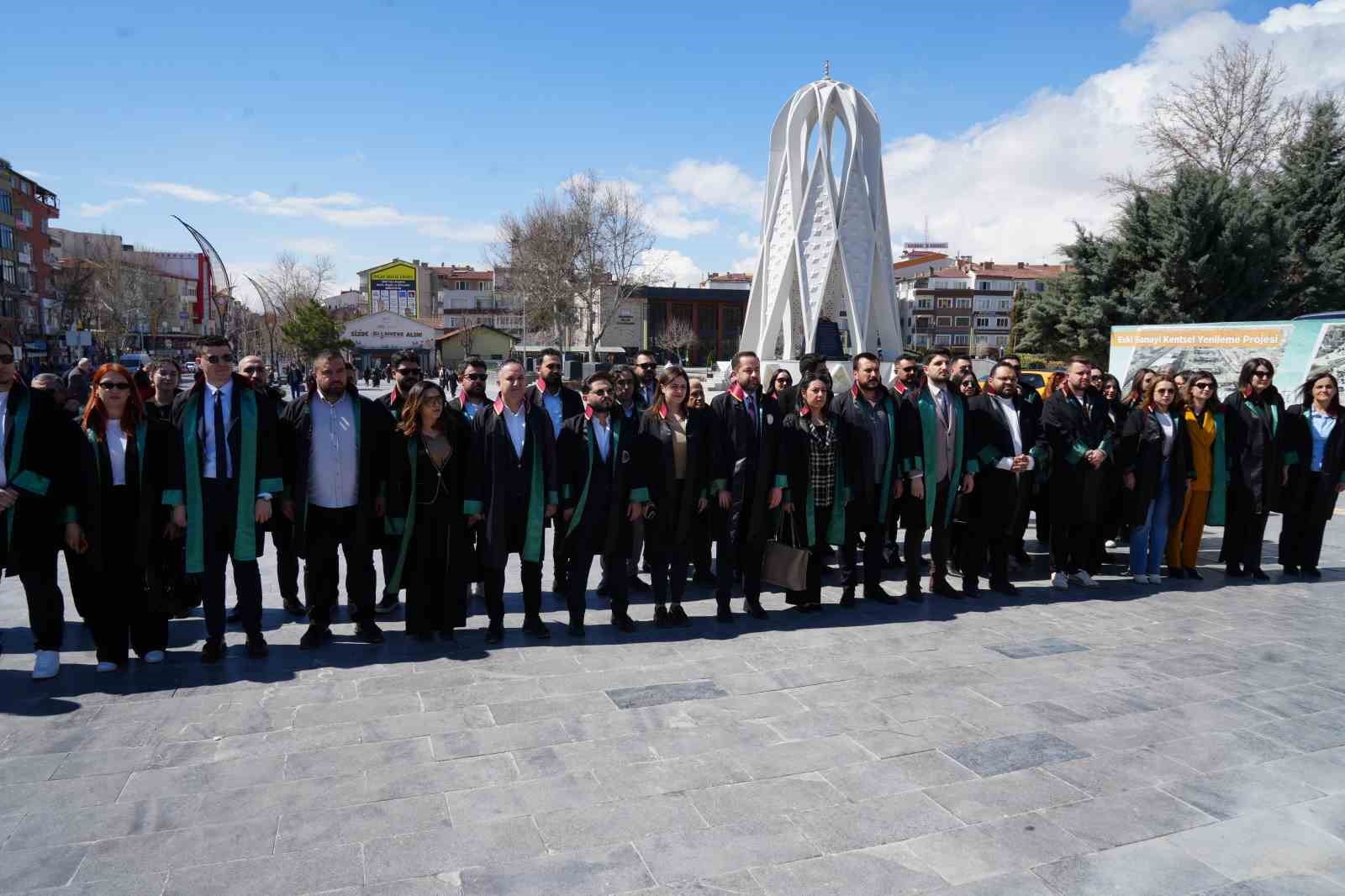 Niğde Barosu Başkanı Öztürk: "Mesleğin güçsüzleşmesi, doğrudan vatandaşların adalete erişimini zedeler"
