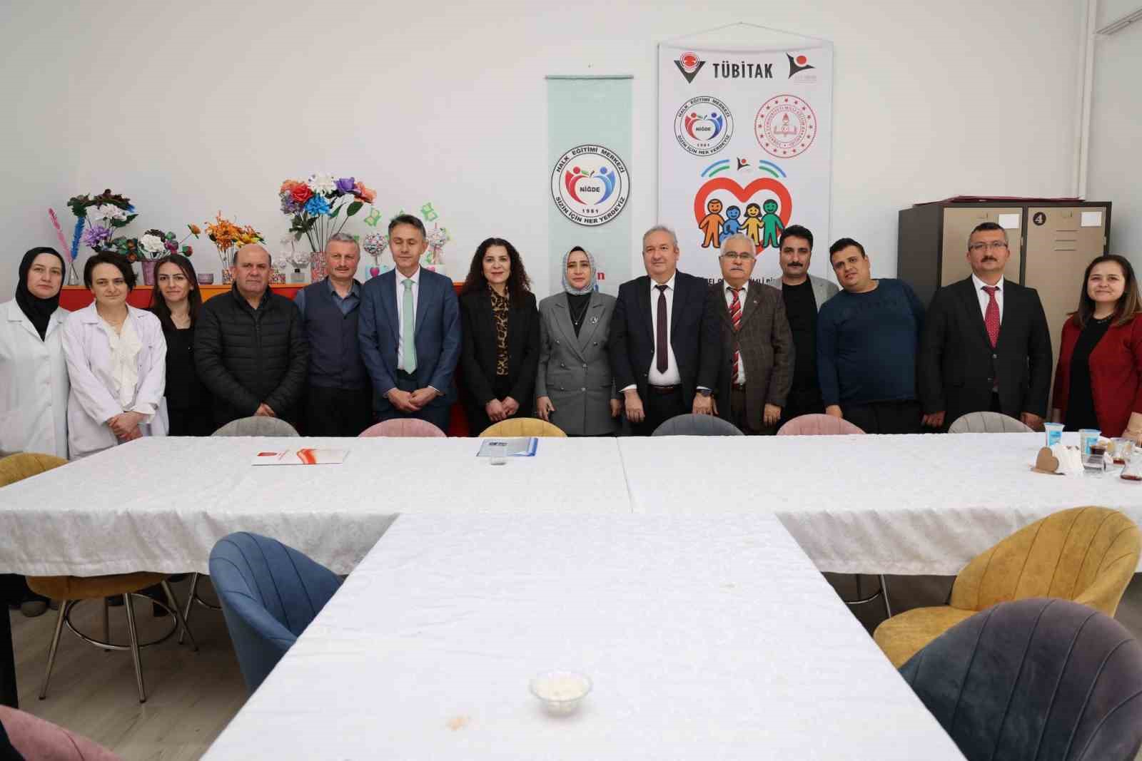 Niğde Halk Eğitimi Merkezi’nde TÜBİTAK Projesi tanıtıldı
