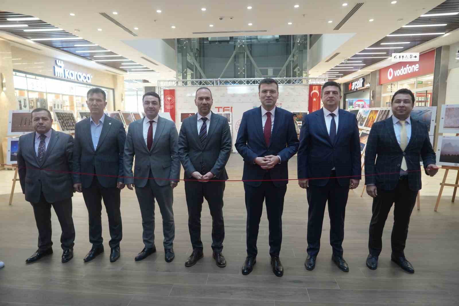 Niğde’de ’15. Tarım Orman ve İnsan’ fotoğraf sergisi açıldı
