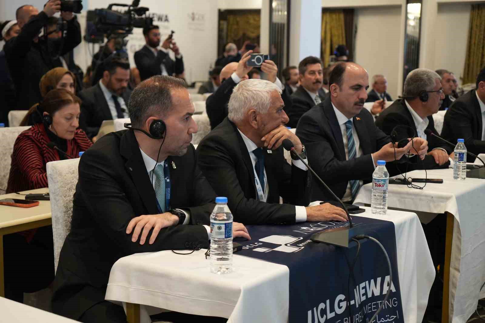 Niğde’de akıllı şehirler ve kentsel yenilikçilik masaya yatırıldı
