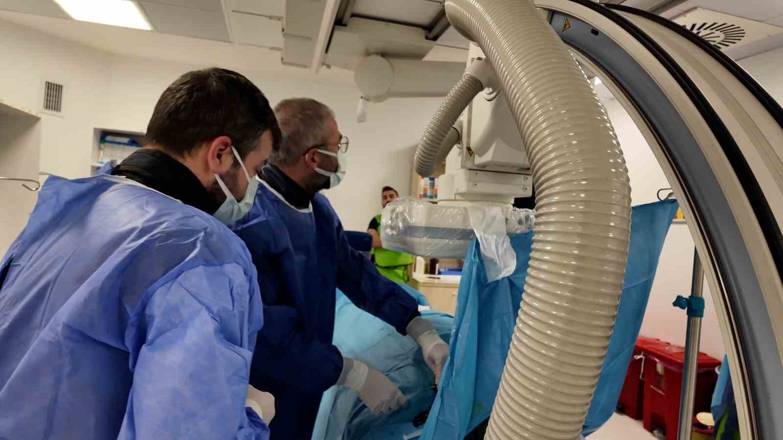 Niğde’de kalıcı kalp pili uygulaması başladı
