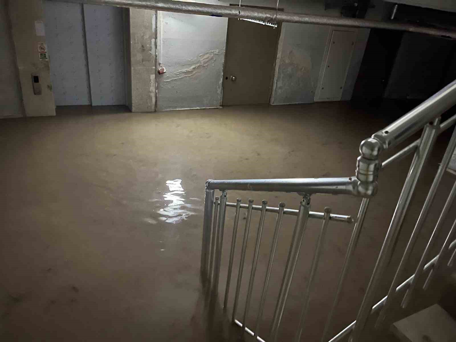 Niğde’de sağanak ve fırtına etkili oldu
