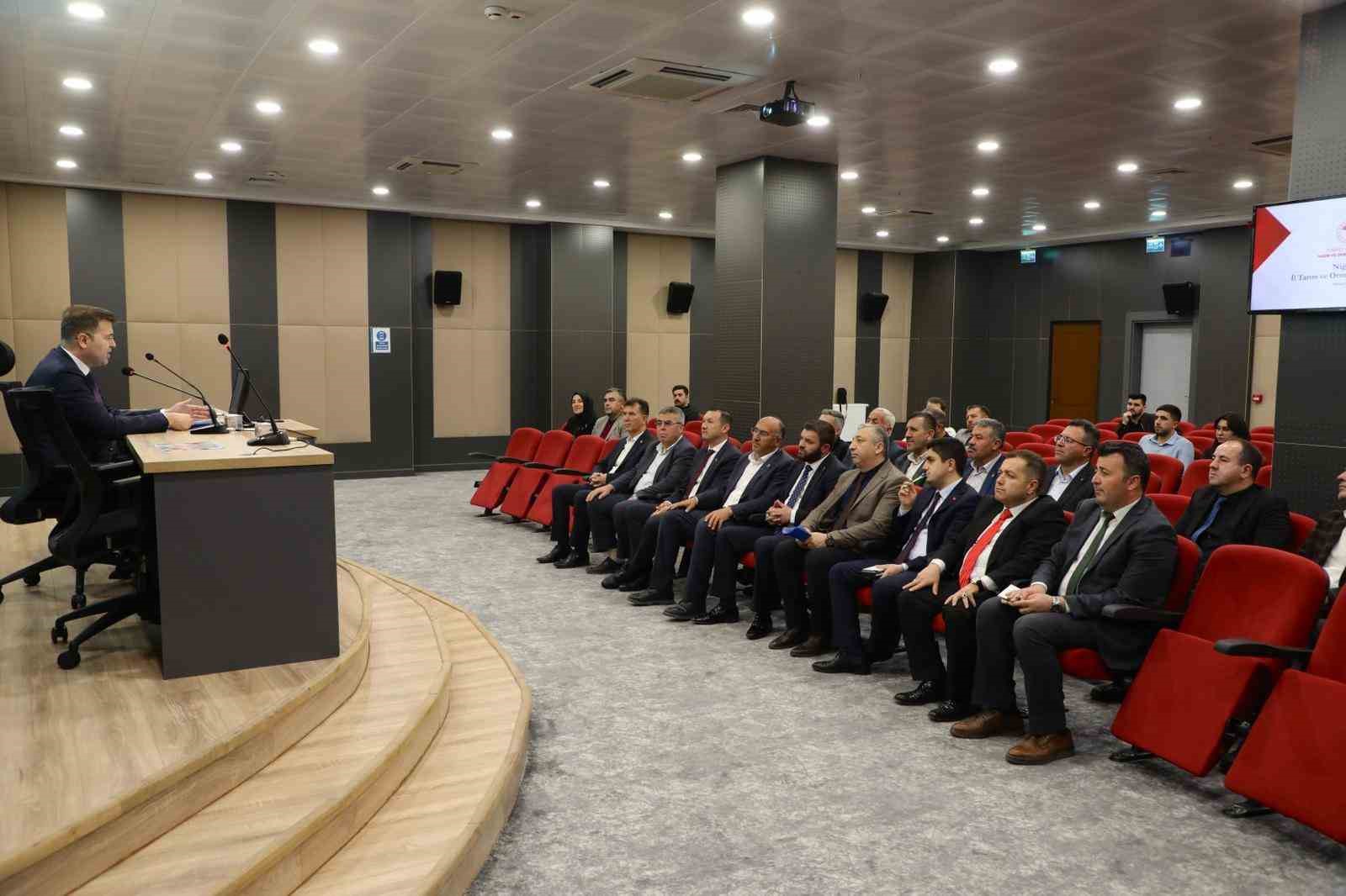 Niğde’de sanayilik patates üretimi masaya yatırıldı
