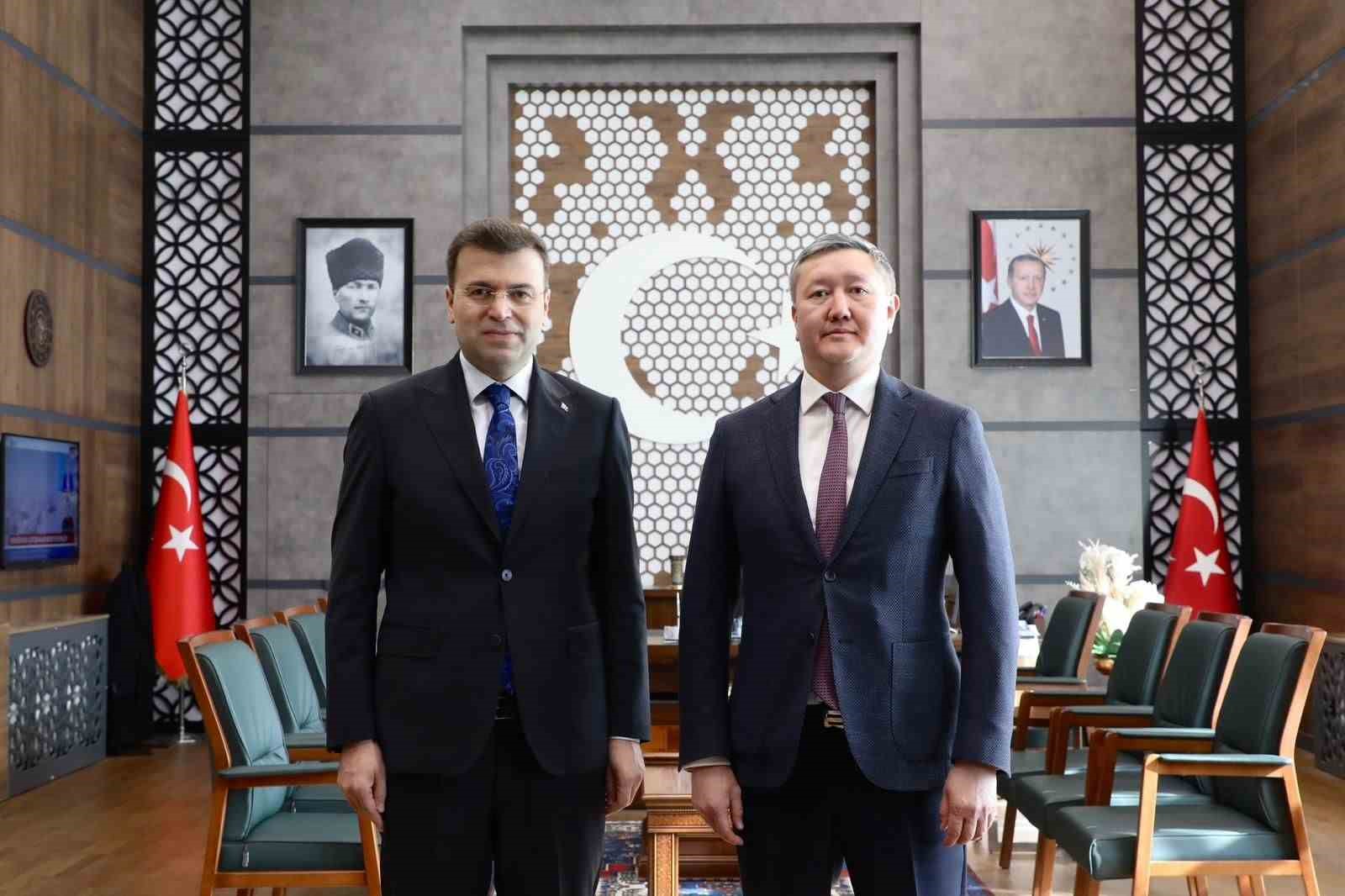 Niğde’nin Altay köyü Nevruz’a hazırlanıyor: Başkonsolos Kanafeyev incelemelerde bulundu
