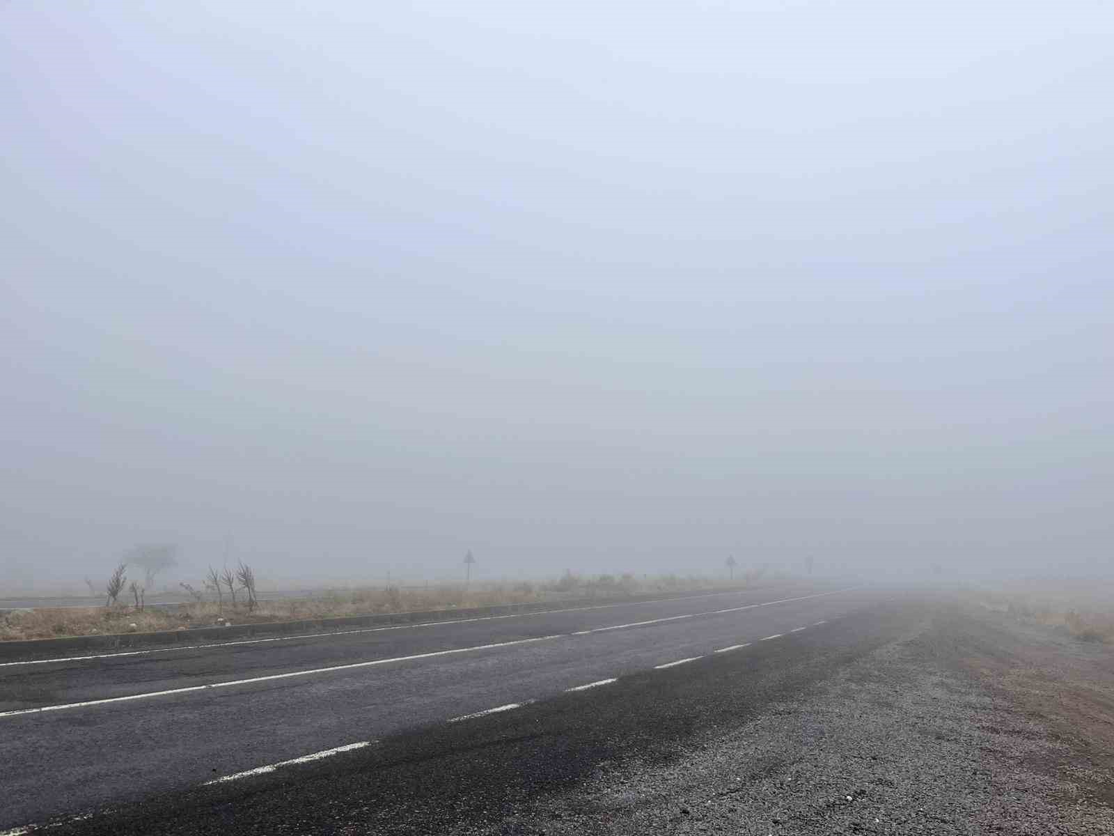 Niğde’nin yüksek kesimlerinde sis etkili oldu
