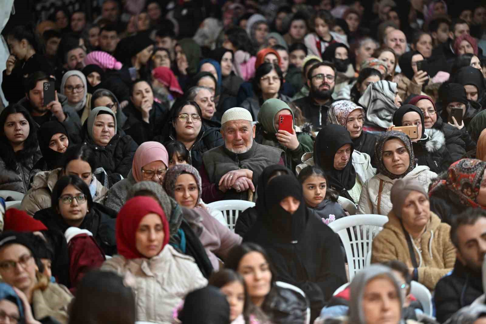 Nihat Hatipoğlu, Ramazan sohbetiyle Gaziosmanpaşa’da gönülleri buluşturdu
