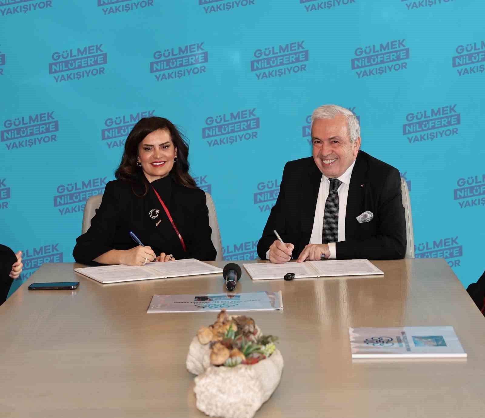 Nilüfer Belediyesi ve YASAV’dan kız öğrenciler için yurt protokolü
Nilüfer Belediyesi ve YASAV’dan kız öğrenciler için yurt protokolü