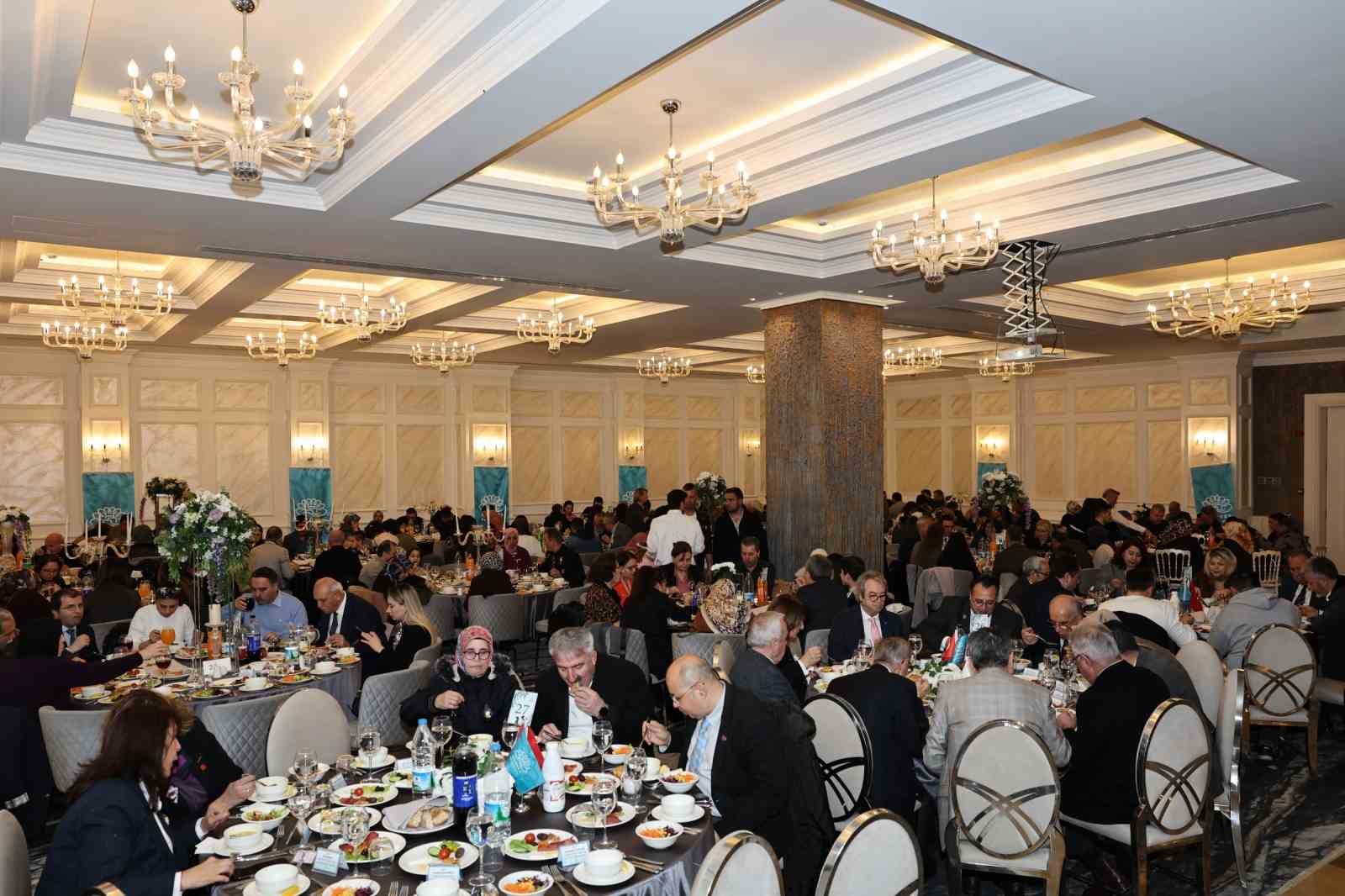 Nilüfer Belediyesi’nden şehit ve gazi ailelerine vefa iftarı
