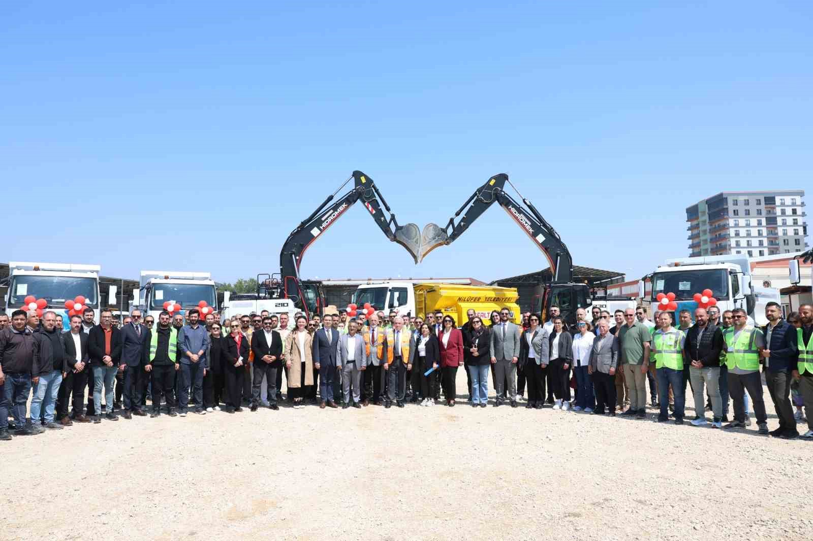 Nilüfer Belediyesi’nin yeni araçları yollarda
