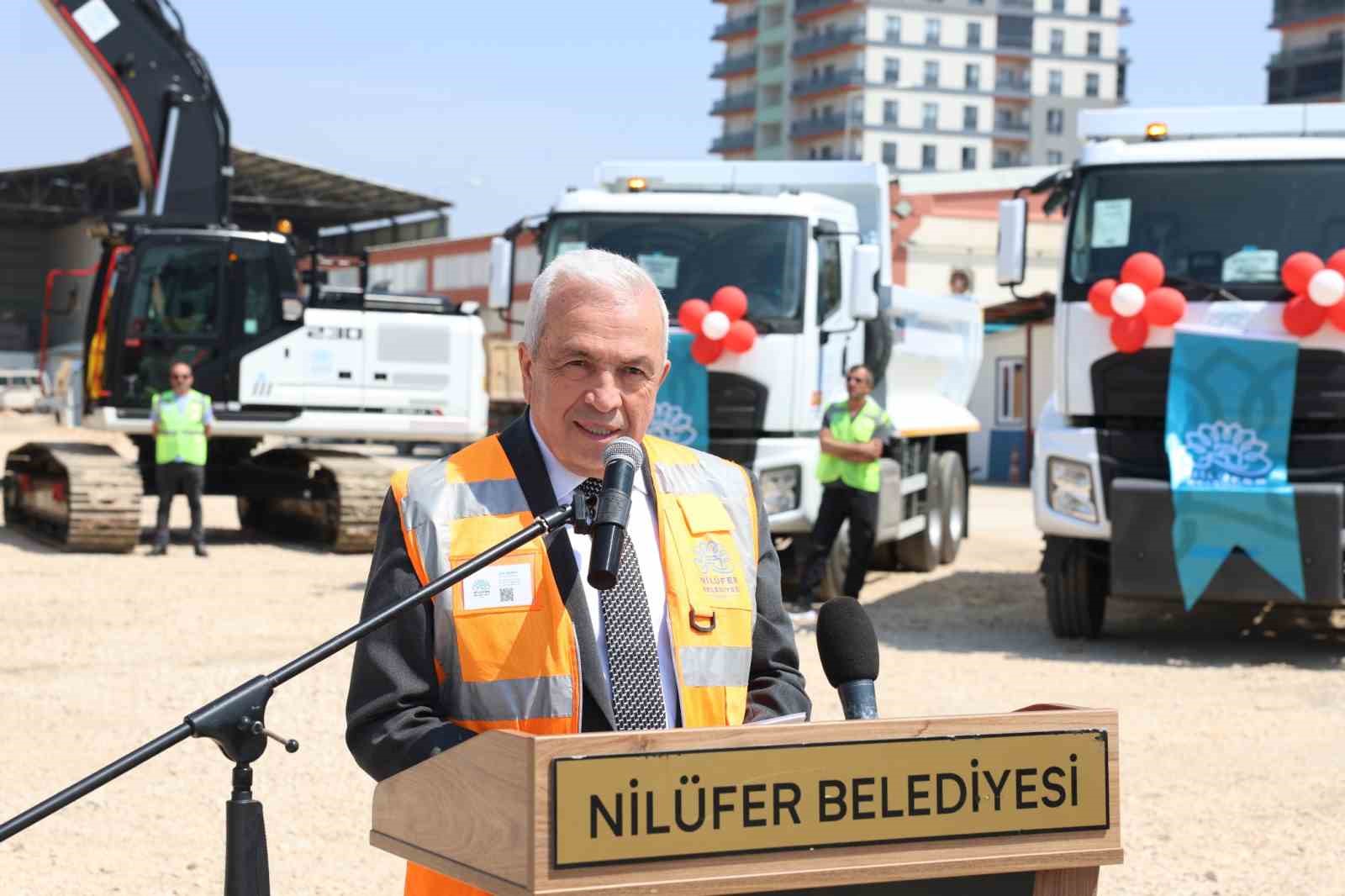 Nilüfer Belediyesi’nin yeni araçları yollarda
