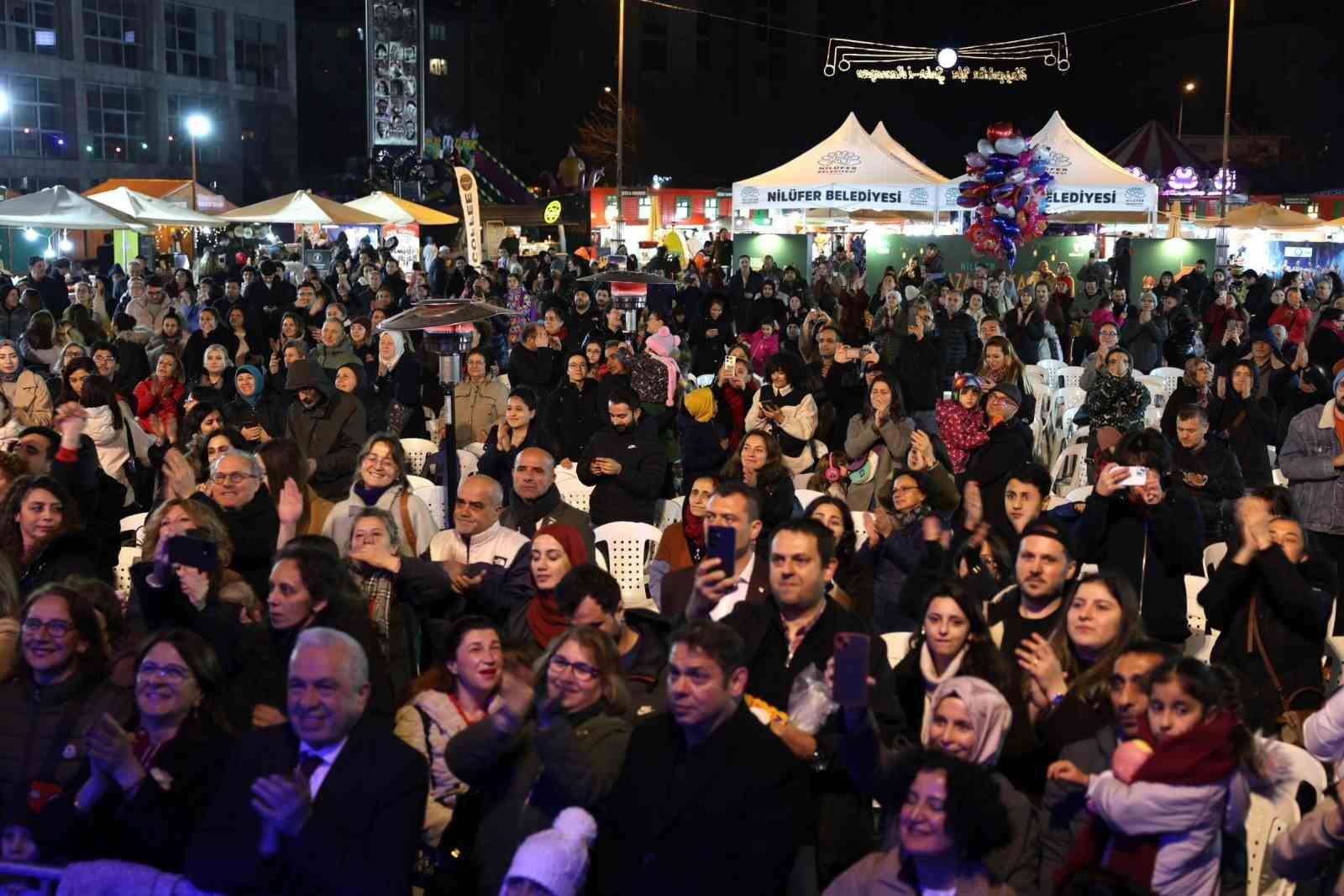 Nilüfer Ramazan Sokağı’nda Ezginin Günlüğü ile unutulmaz gece
