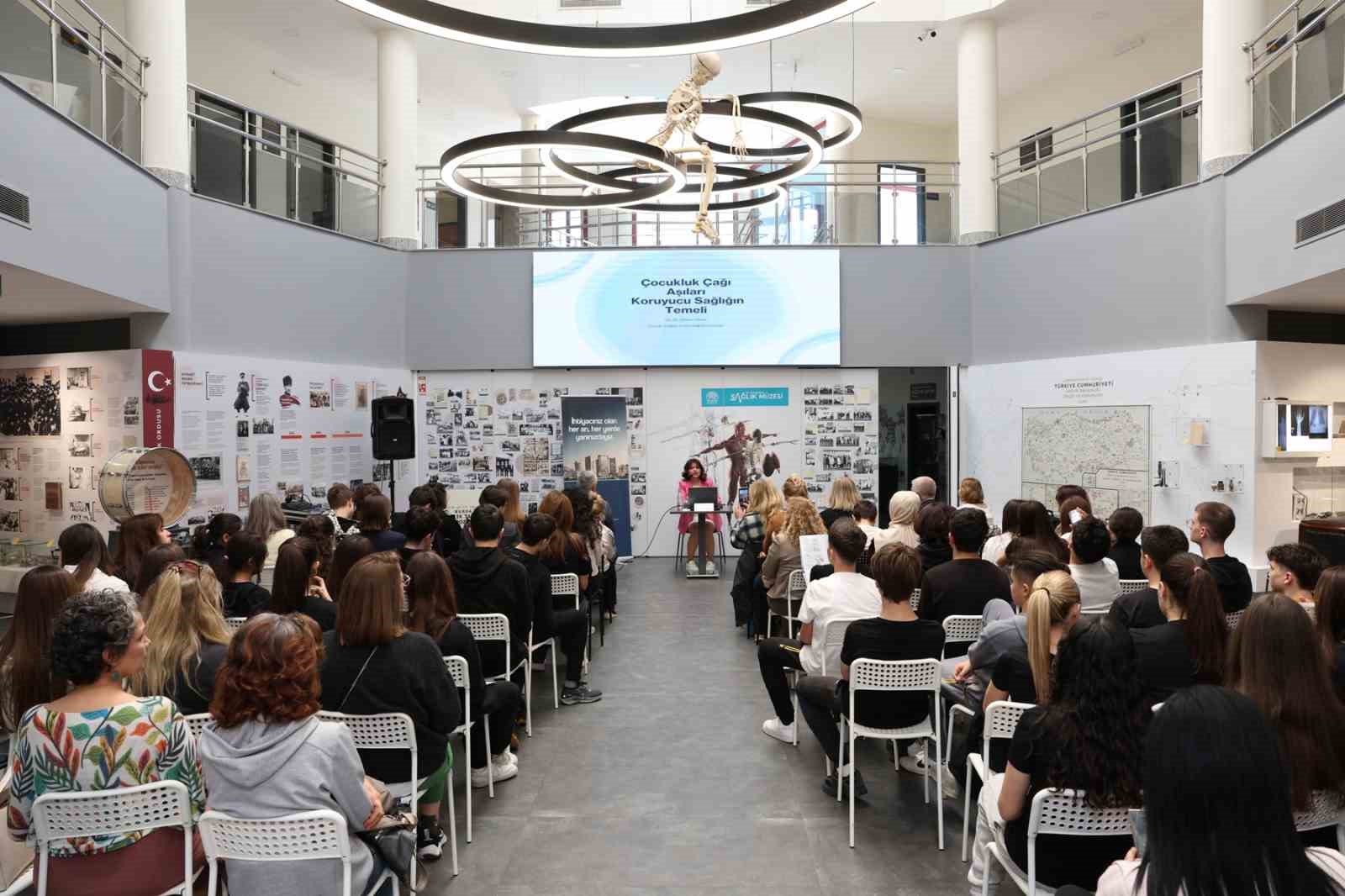 Nilüfer Sağlık Buluşmaları’nda çocukluk aşılarının önemi vurgulandı
