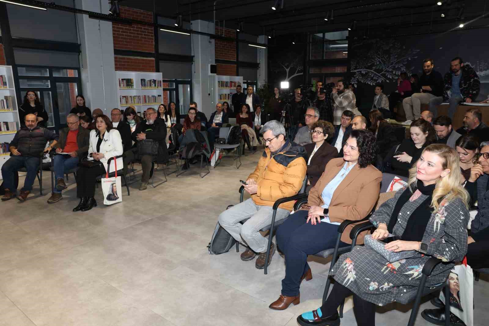 Nilüfer’de 2026 yılının yazarı emeğin ve sokağın şairi Sennur Sezer
