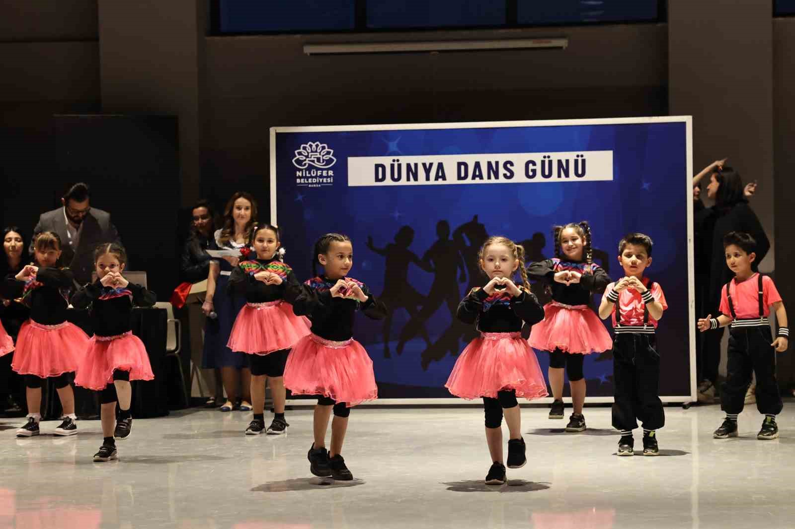 Nilüfer’de dans şöleni
