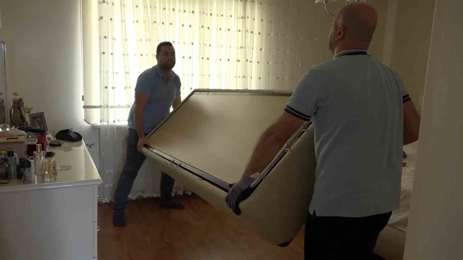 Nilüfer’de ‘Giymiyorsan Giydir’ dayanışması büyüyor
