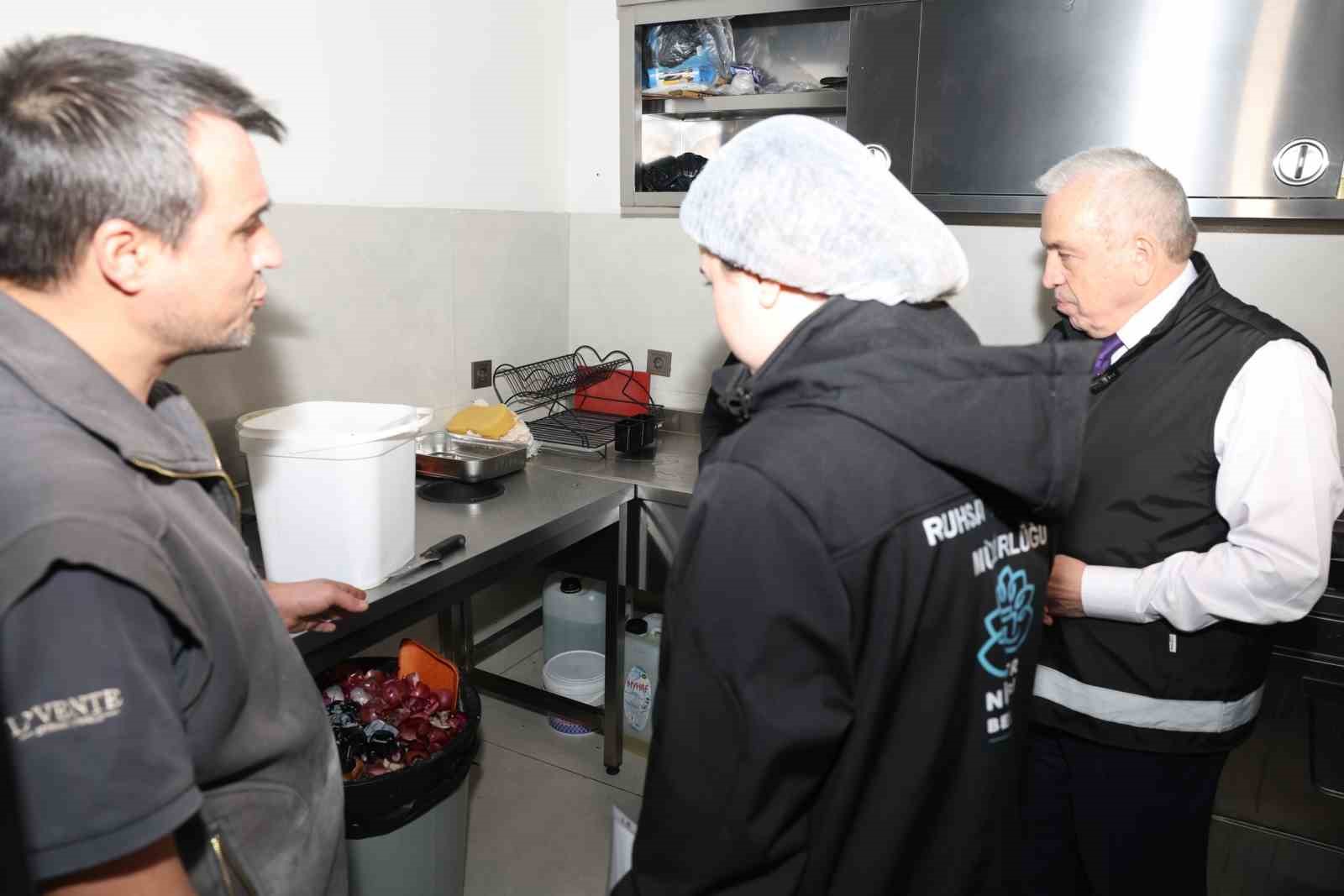 Nilüfer’de Ramazan öncesi Başkan Şadi Özdemir’den gıda denetimi
