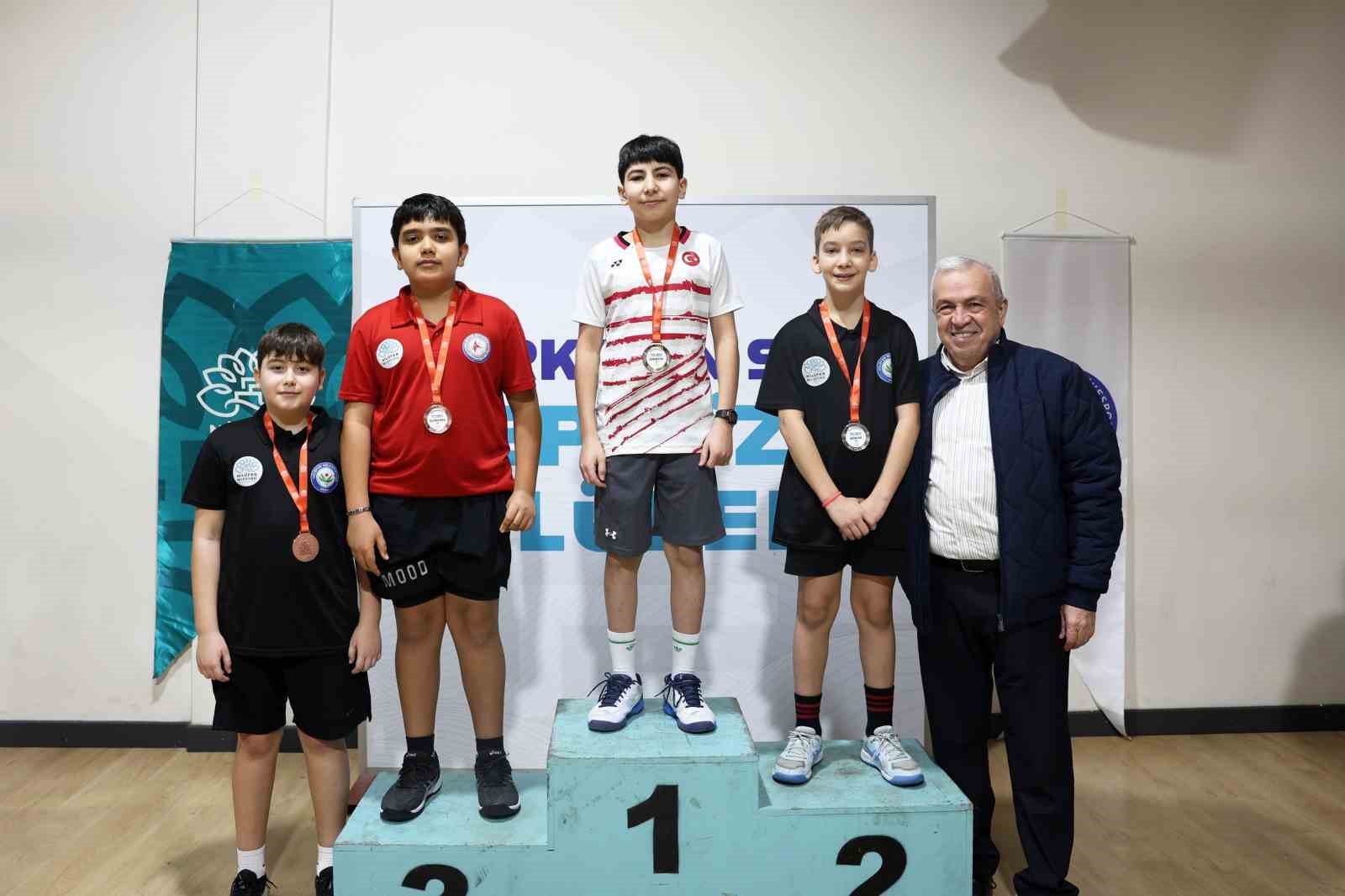 Nilüfer’de squash heyecanı
