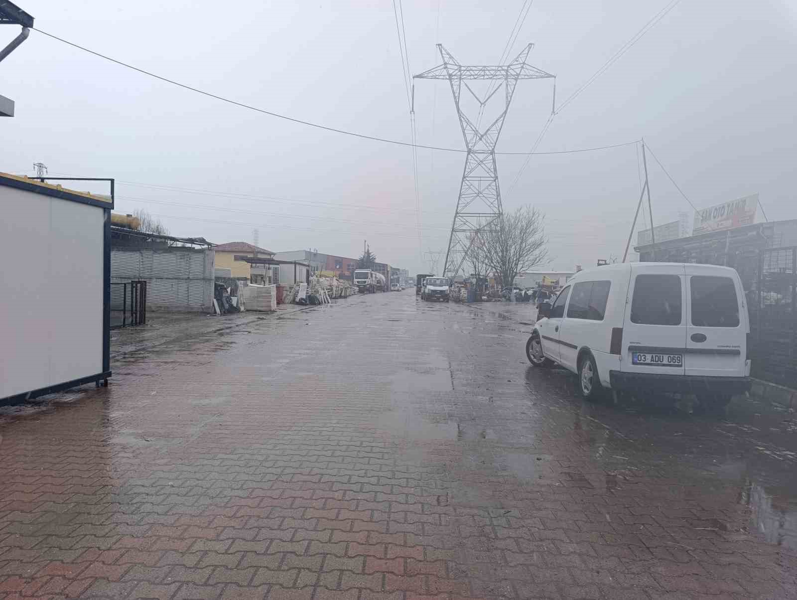 Nisan ayında Afyonkarahisar’a kar sürprizi
