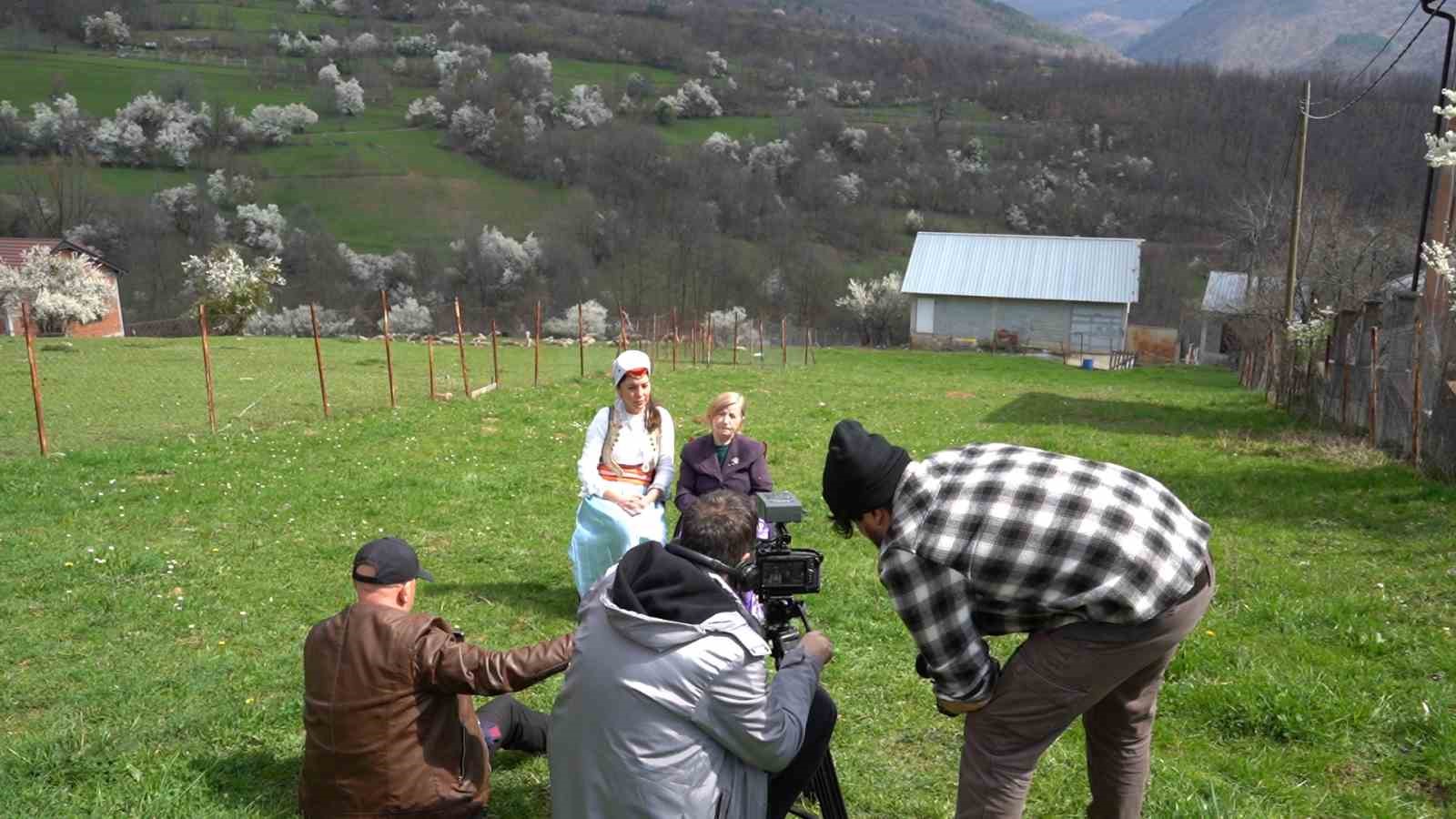 NÖHÜ’lü ödüllü yönetmen Dr. Fatih Diren yeni belgeselini Kosova’da çekti
