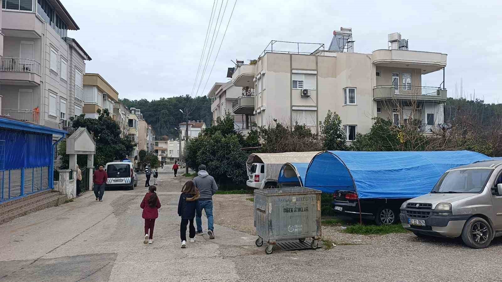 Ocakta unutulan fritöz itfaiyeyi alarma geçirdi
