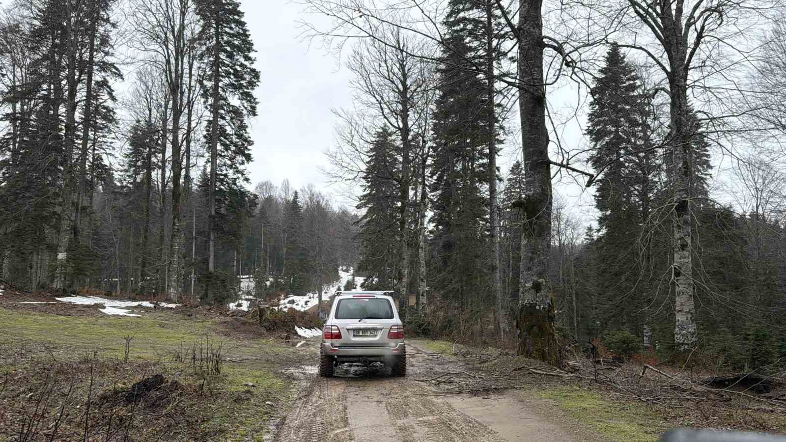 Off-Road tutkunları karla buluştu
