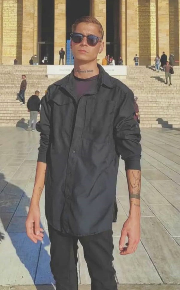 Oğlunu parkta 36 bıçak darbesiyle öldüren babaya müebbet
Oğlunu parkta 36 bıçak darbesiyle öldüren babaya müebbet