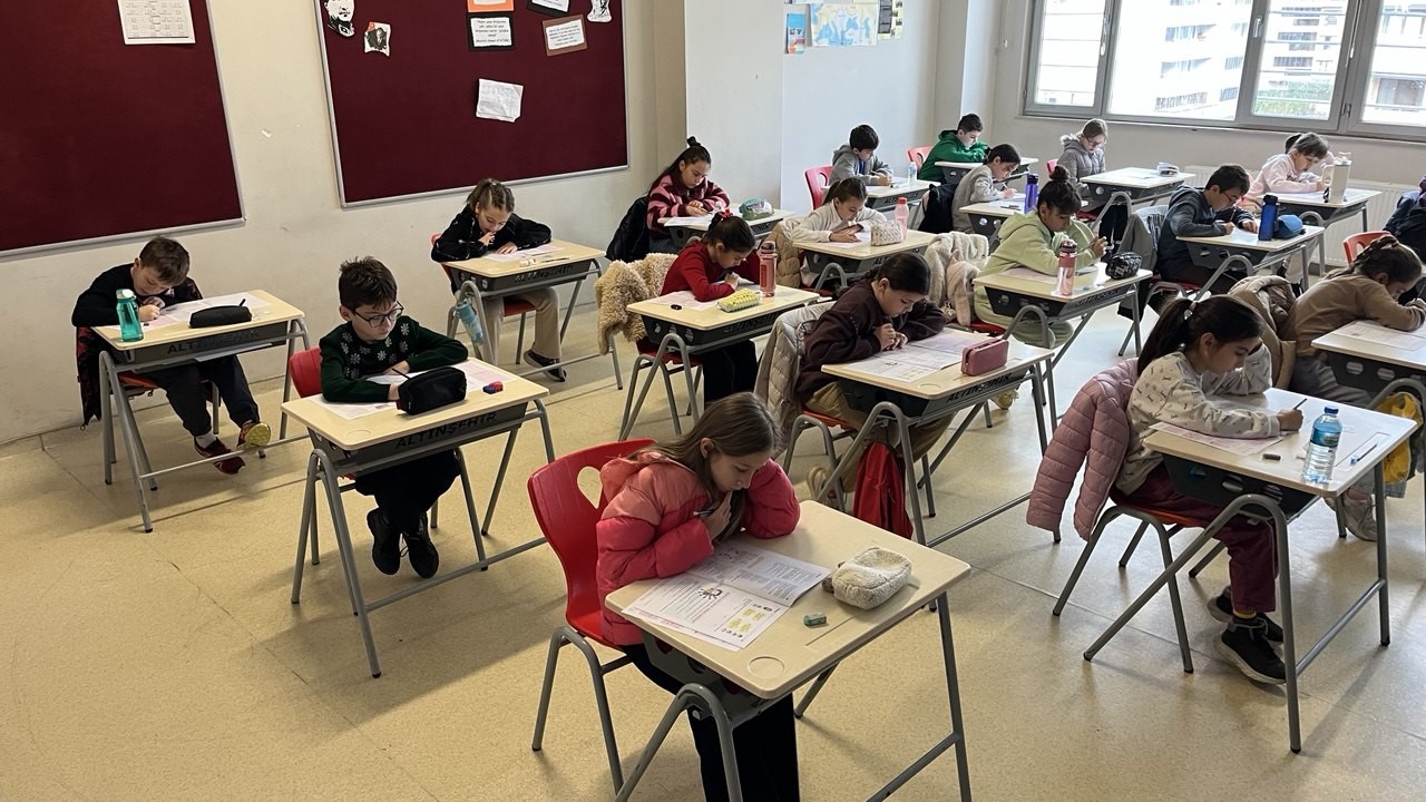 Öğrenci ve velileri sınav heyecanı sardı
