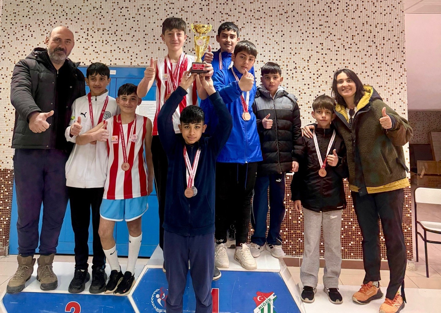 Öğrenciler atletizmde il dereceleri elde etti
