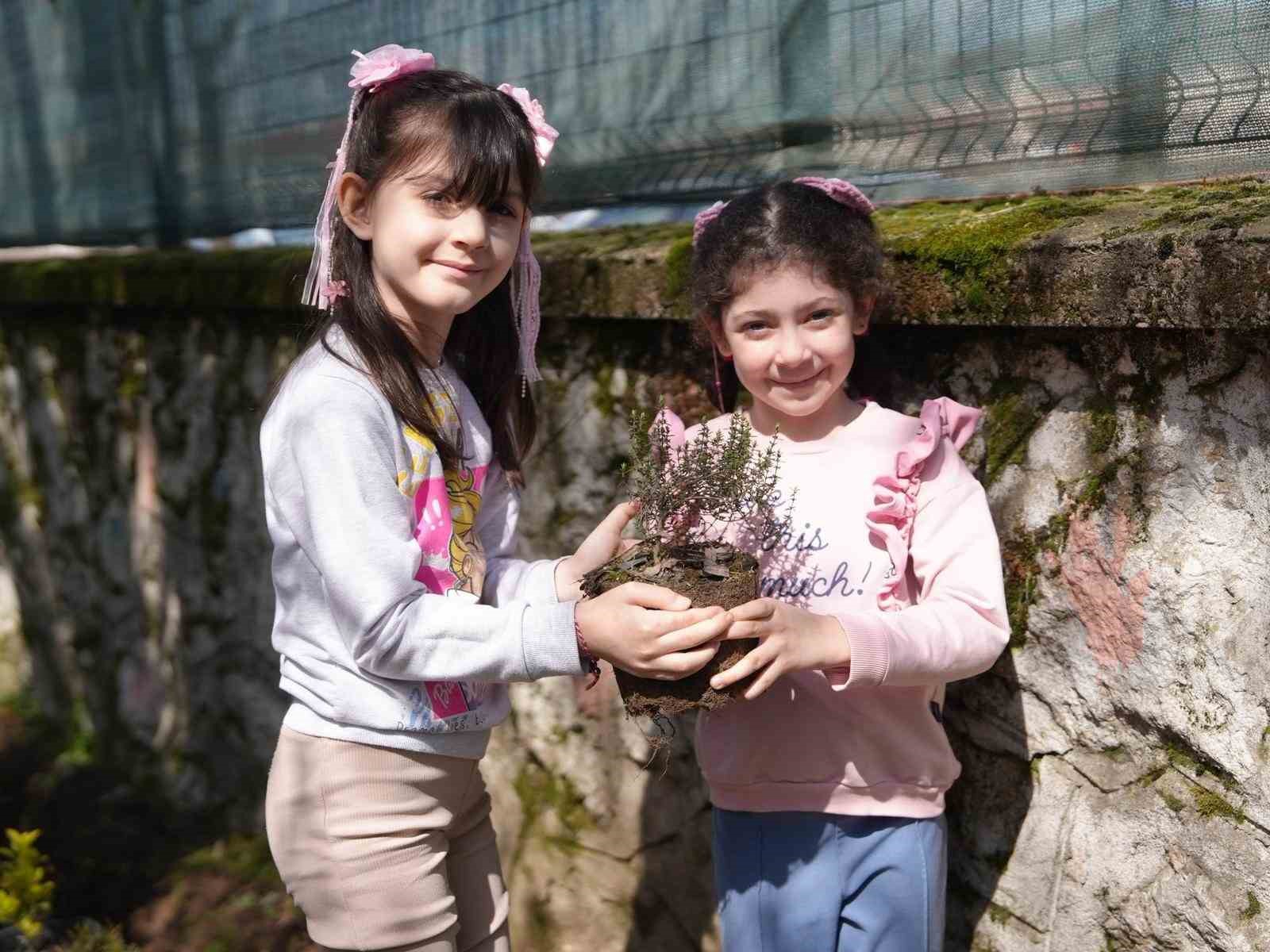 Öğrenciler bitki yetiştiriciliği ve peyzaj kavramlarını öğrendi
