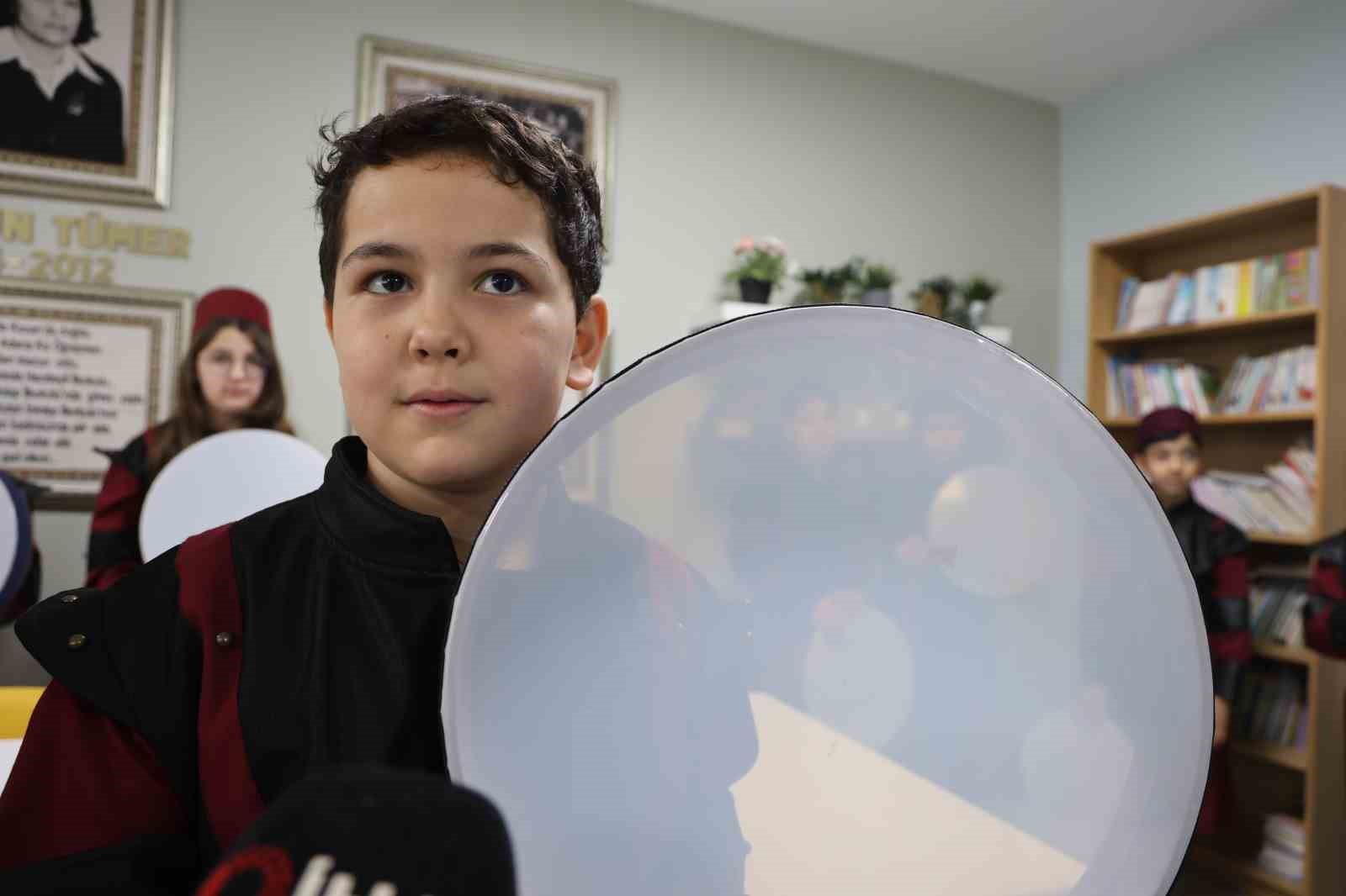 Öğrenciler, Ramazan coşkusunu sokaklara taşıdı
