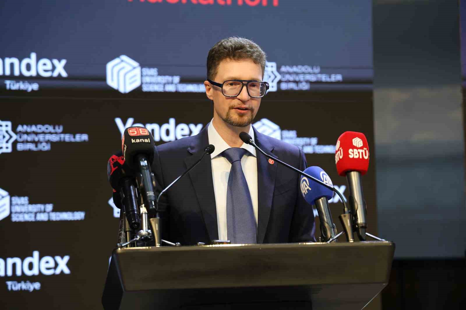 Öğrenciler sorunlara yapay zekâ ile çözüm üretti, Anadolu Hackathon’un kazananları açıklandı
