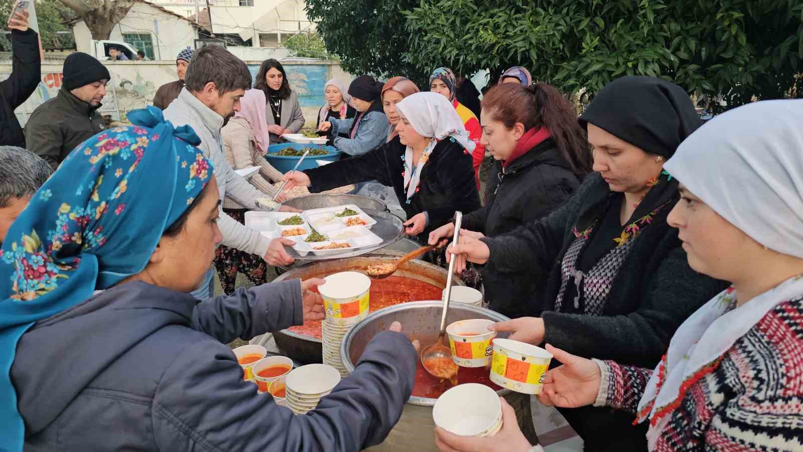 Öğrenciler, velileri ile iftarda buluştu
Öğrenciler, velileri ile iftarda buluştu