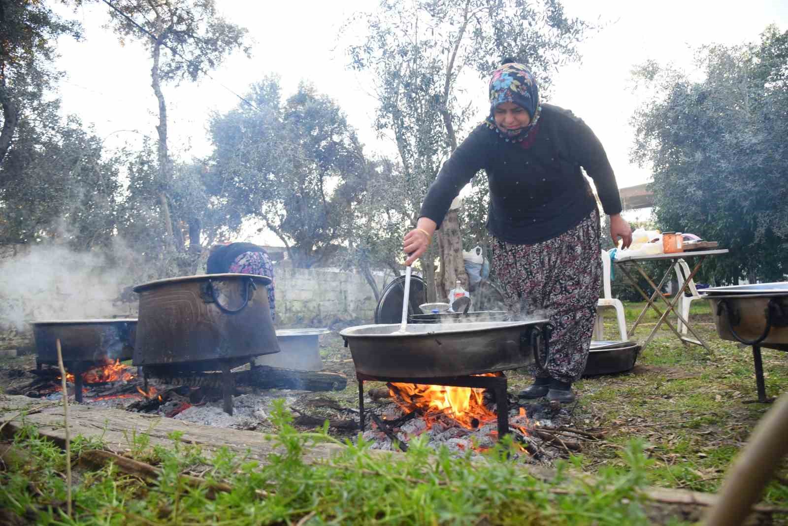 Öğrenciler, velileri ile iftarda buluştu
Öğrenciler, velileri ile iftarda buluştu