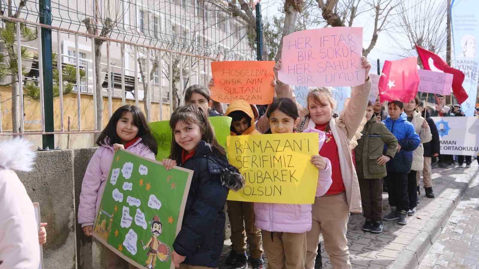 Öğrencilerden 11 ayın sultanı Ramazan’a coşkulu karşılama
