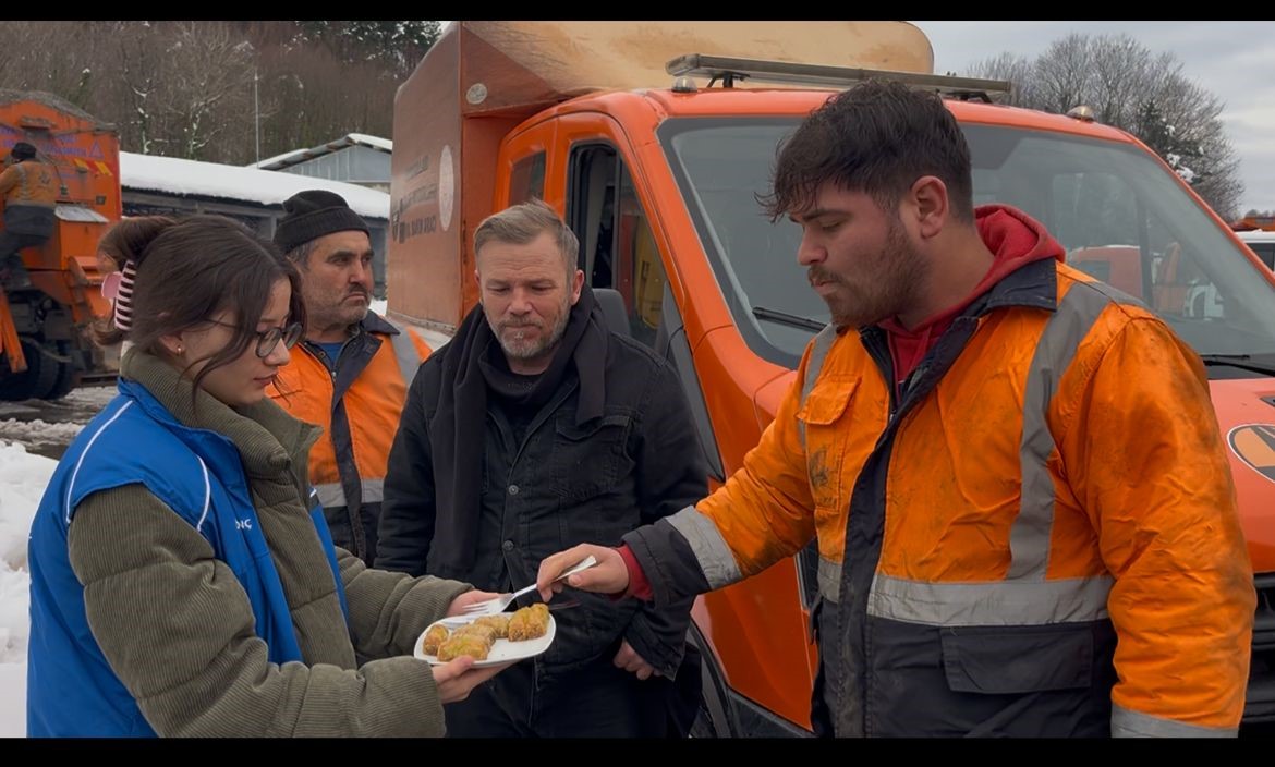 Öğrencilerden karayolları çalışanlarına anlamlı ziyaret
