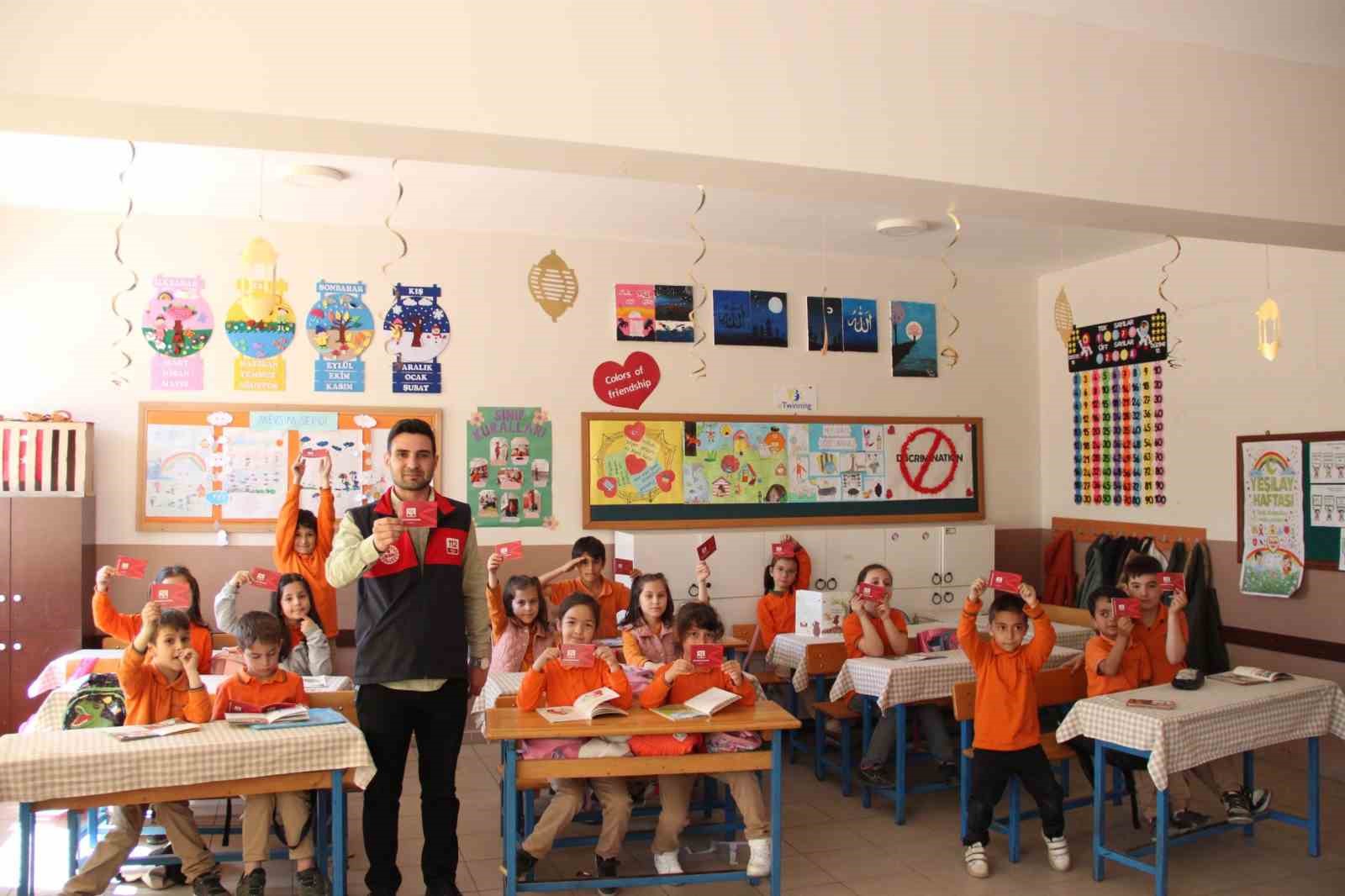 Öğrencilere 112 Acil Çağrı sistemi anlatıldı
