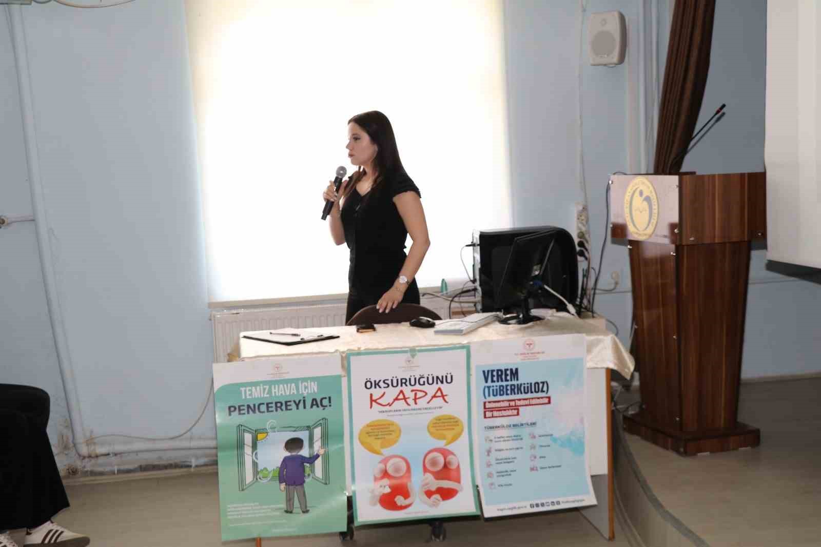 Öğrencilere verem hastalığı anlatıldı
