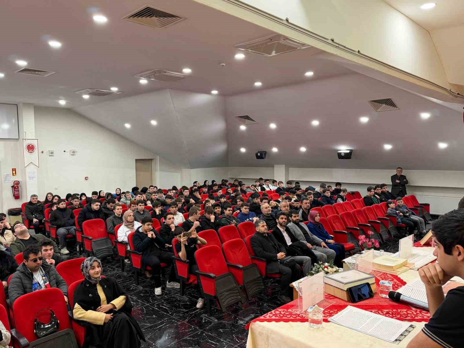 Öğrencilerin gelişimine katkı sunuyor
