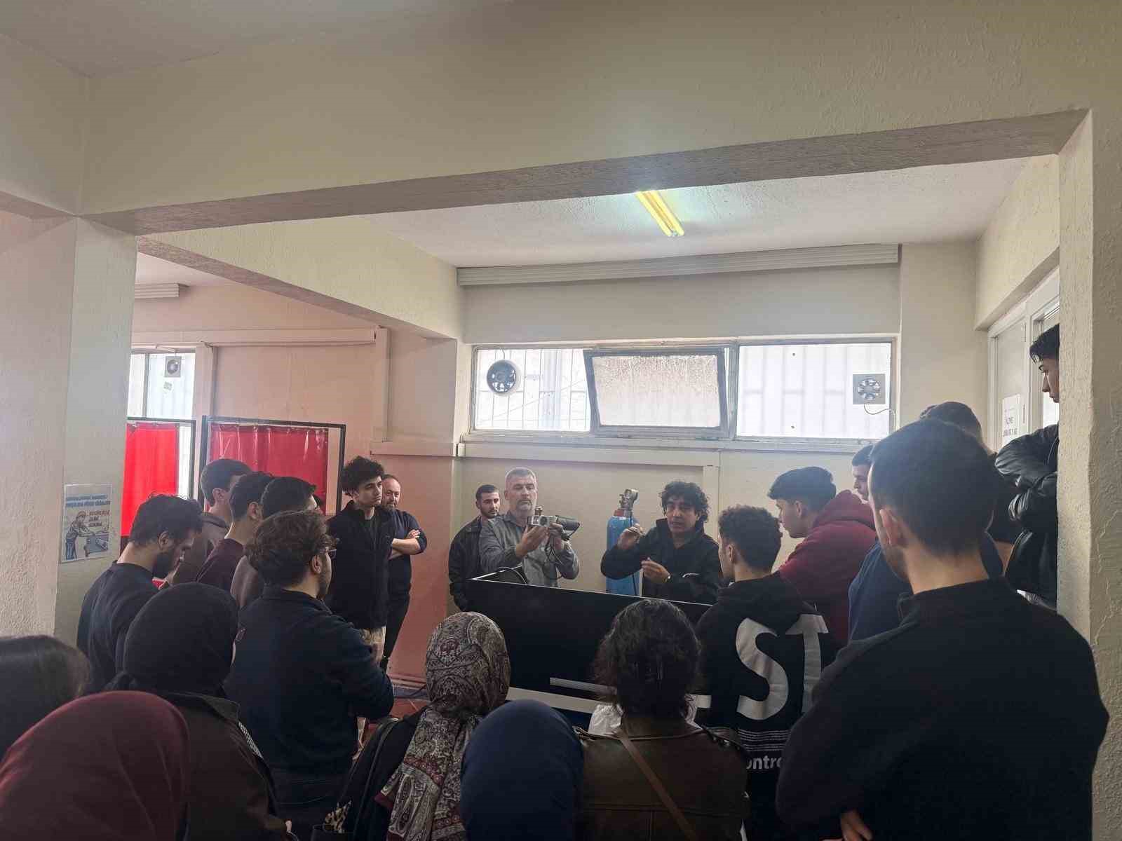 Öğrencilerin mesleki gelişimine katkı
Öğrencilerin mesleki gelişimine katkı