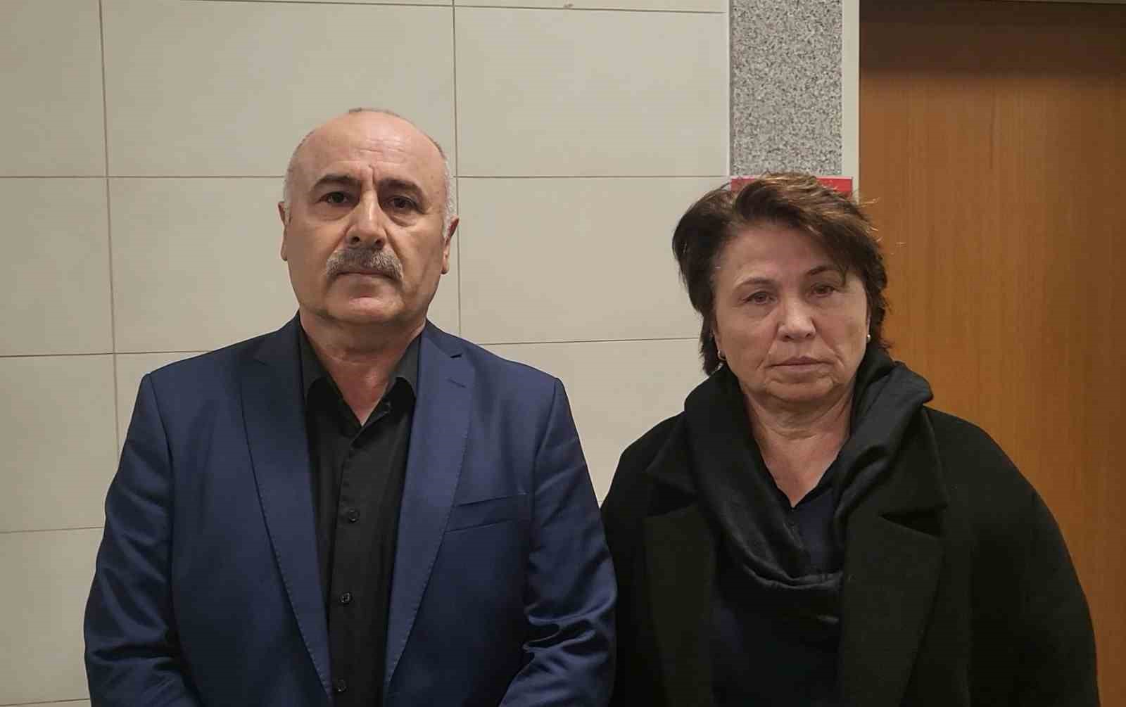 Oğuz Murat Aci’nin anne ve babasından, gelinlerine ’torun görebilme’ davası
Oğuz Murat Aci’nin anne ve babasından, gelinlerine ’torun görebilme’ davası