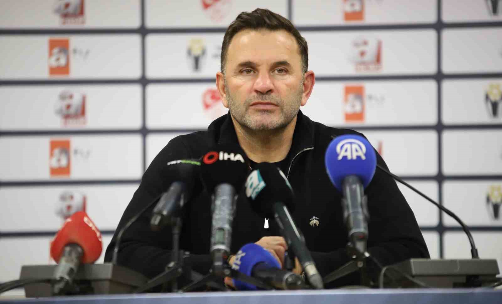 Okan Buruk: "Bizim için psikolojik anlamda önemli bir galibiyetti, finali hak eden takımdık"
Okan Buruk: "Bizim için psikolojik anlamda önemli bir galibiyetti, finali hak eden takımdık"