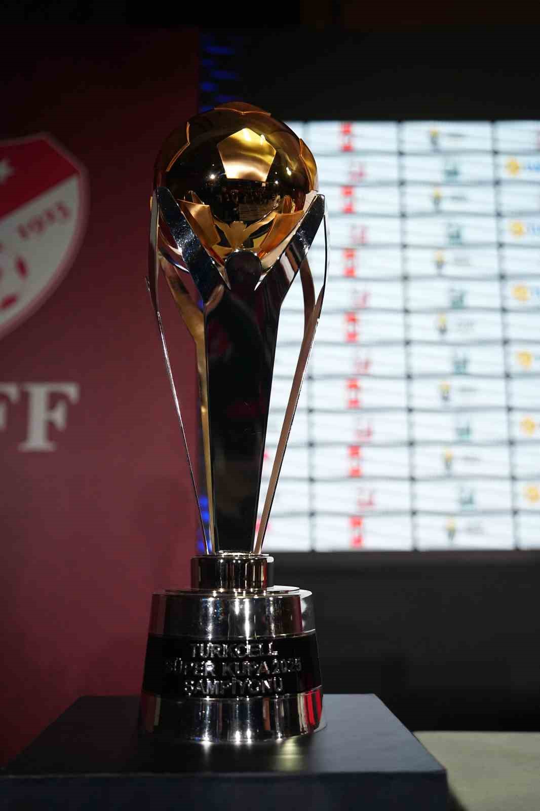 Okan Buruk: "Çok çekişmeli bir maç bizi bekliyor"
Okan Buruk: "Çok çekişmeli bir maç bizi bekliyor"