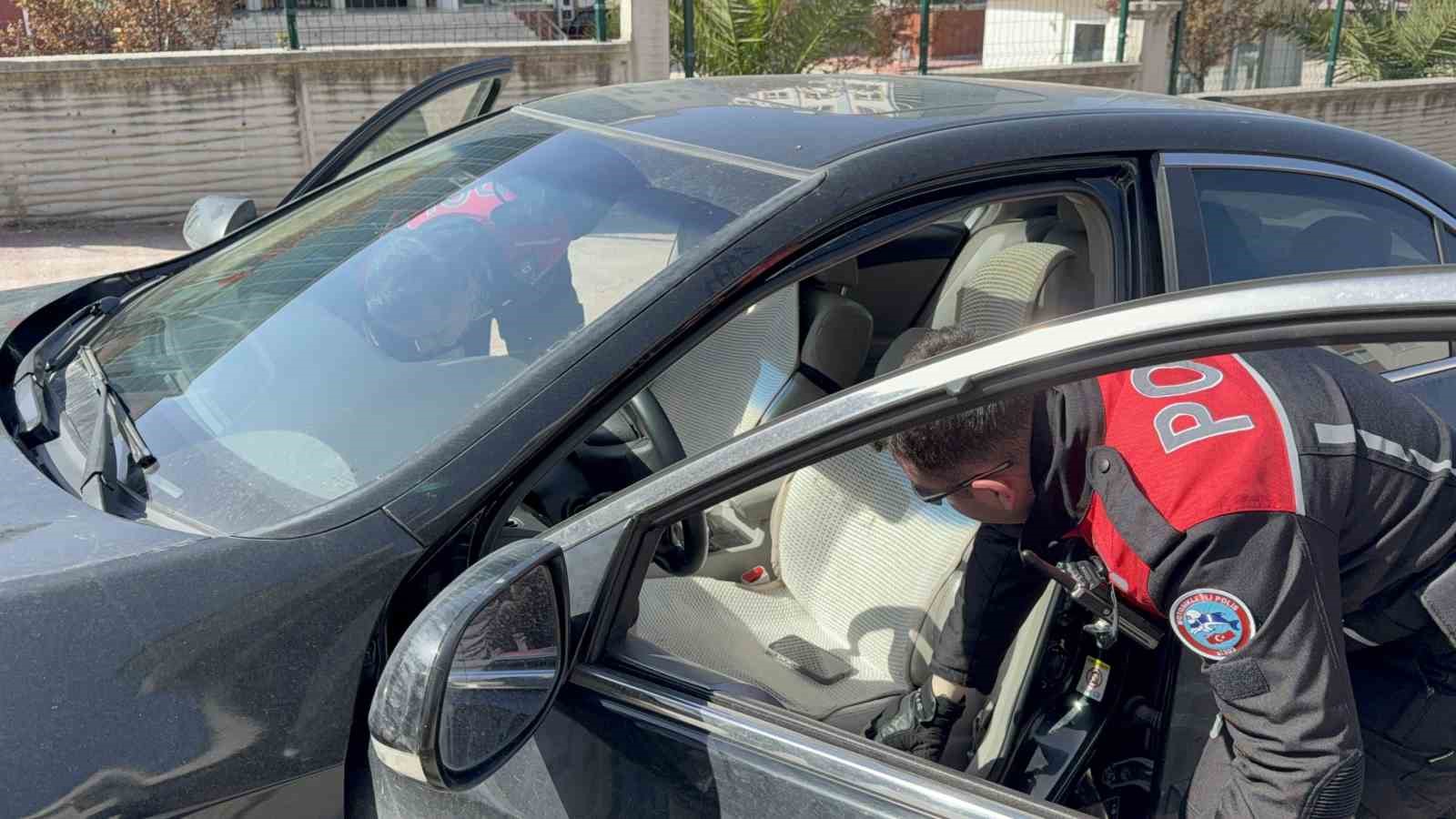 Okul çevrelerinde güvenlik alarmı
