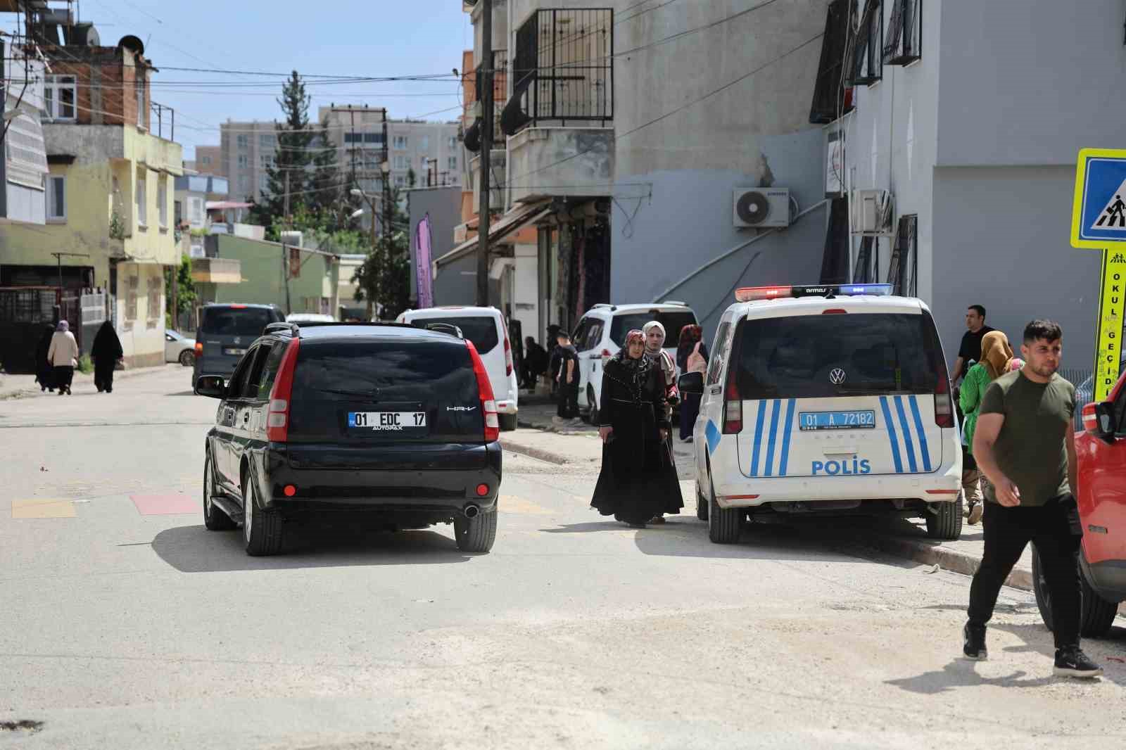 Okul çevresindeki silah sesleri paniğe neden oldu
