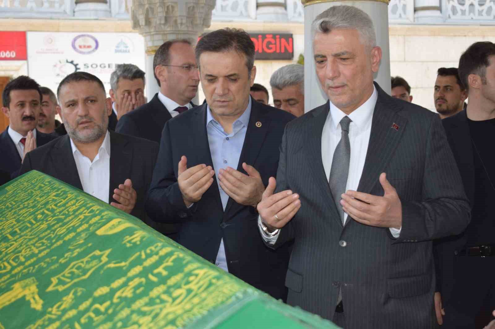 Okul saldırısında hayatını kaybeden Furkan son yolculuğuna uğurlandı
