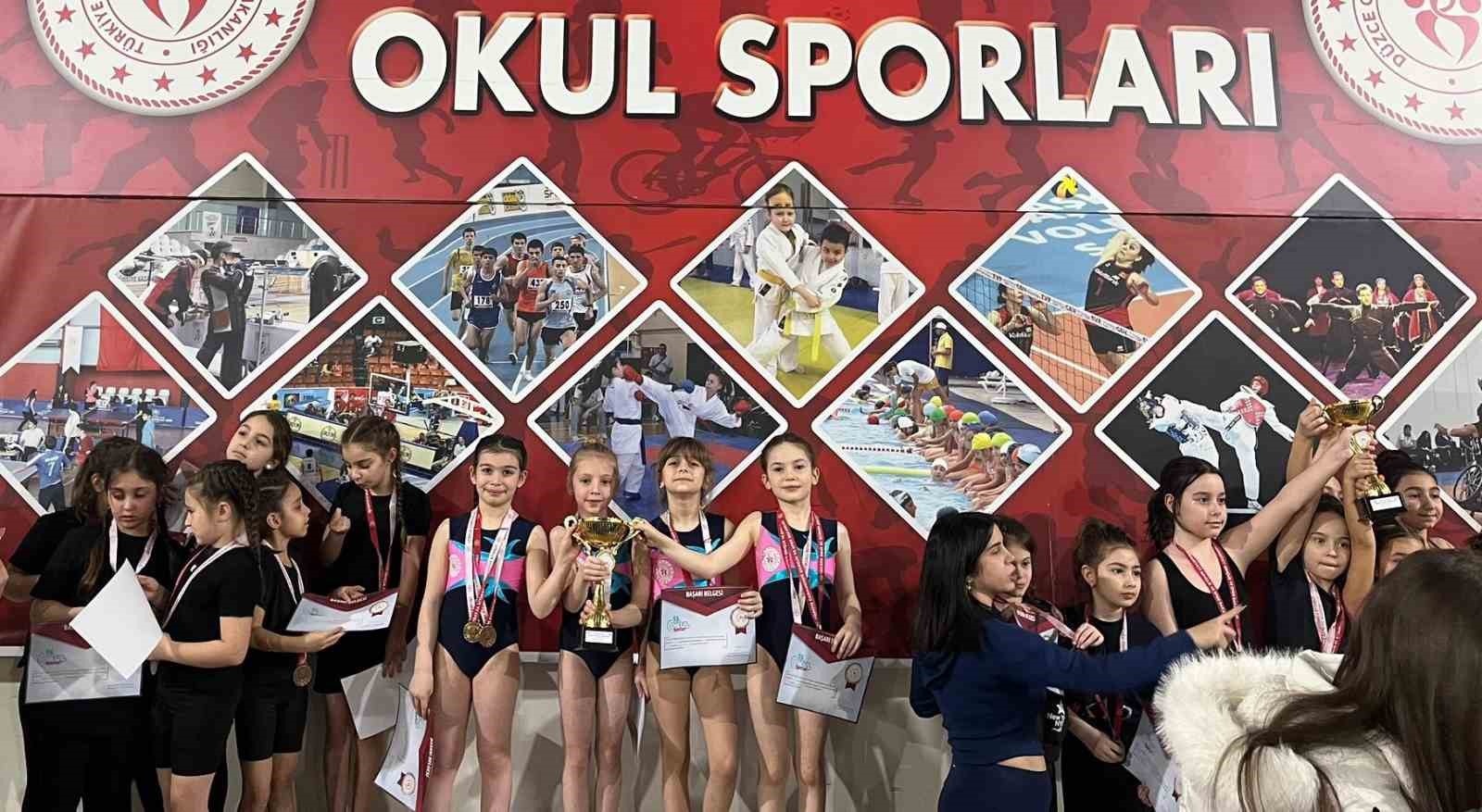 Okul sporları cimnastik müsabakaları tamamlandı
Okul sporları cimnastik müsabakaları tamamlandı