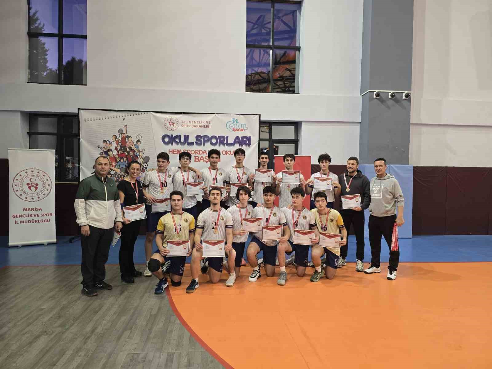 Okul Sporları Voleybol Gençler (A) Grup Müsabakaları Manisa’da tamamlandı
Okul Sporları Voleybol Gençler (A) Grup Müsabakaları Manisa’da tamamlandı