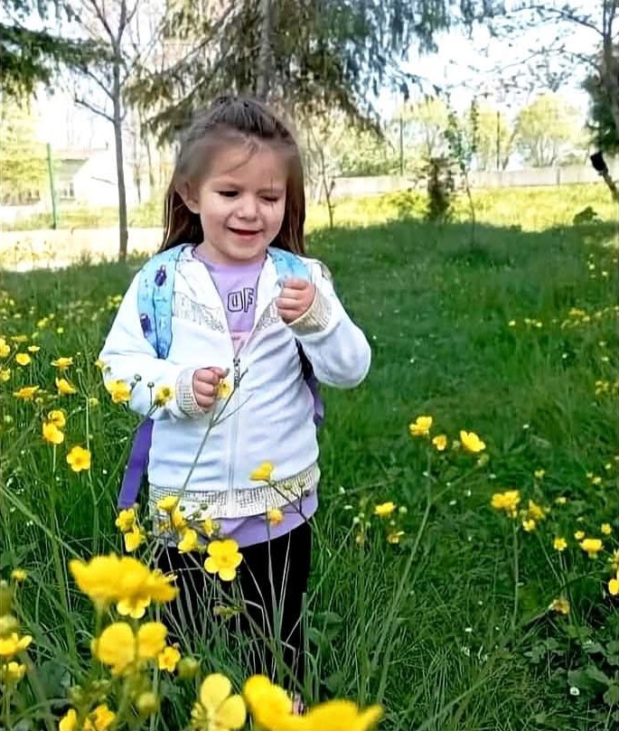 Okul yolunda ölen 5 yaşındaki Güneş toprağa verildi
