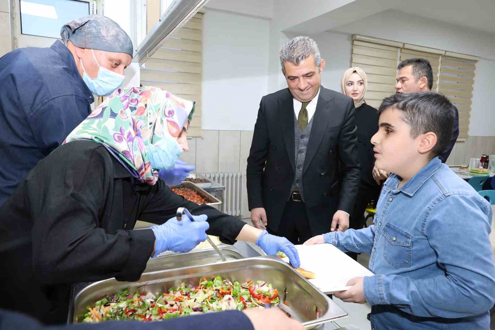 Okulda iftar neşesi

