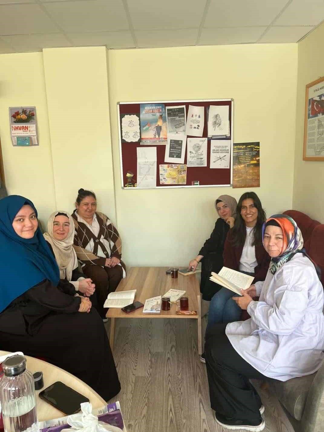 "Okuyorum Öğretmenim" projesi Kütahya’da öğretmenleri buluşturdu
